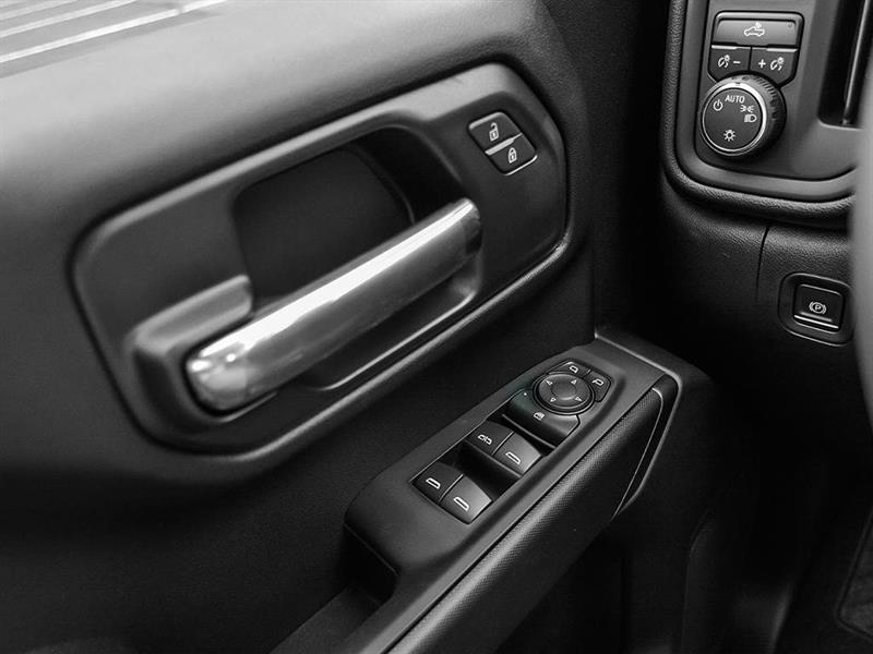 2023
Chevrolet
Silverado 1500