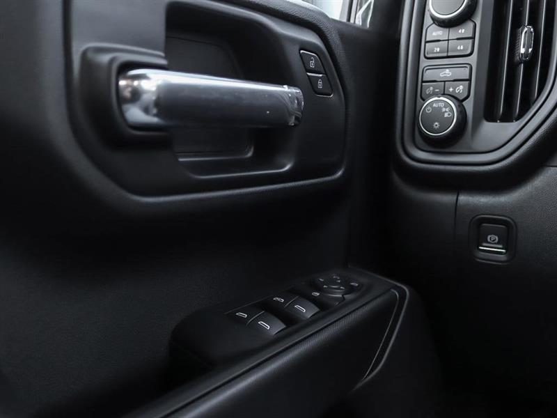 2023
Chevrolet
Silverado 1500